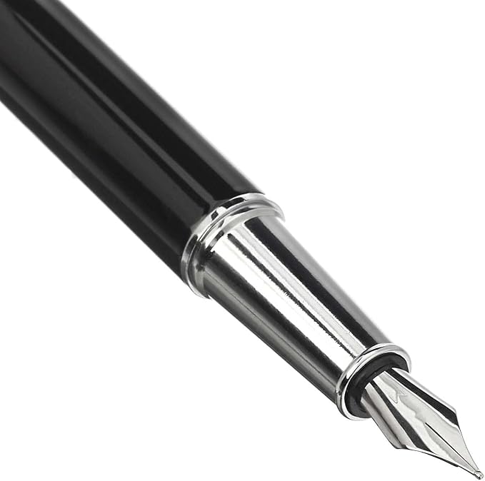 Amazon Basics Fountain Pen with two replacement cartridges- Medium Point, Black Ink