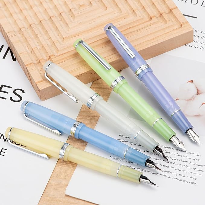 Jinhao 82 Acrylic Fountain Pen, Iridium Bent Nib with Ink Converter, Transparent Yellow Classic Design Calligraphy Pen (Silver Trim)