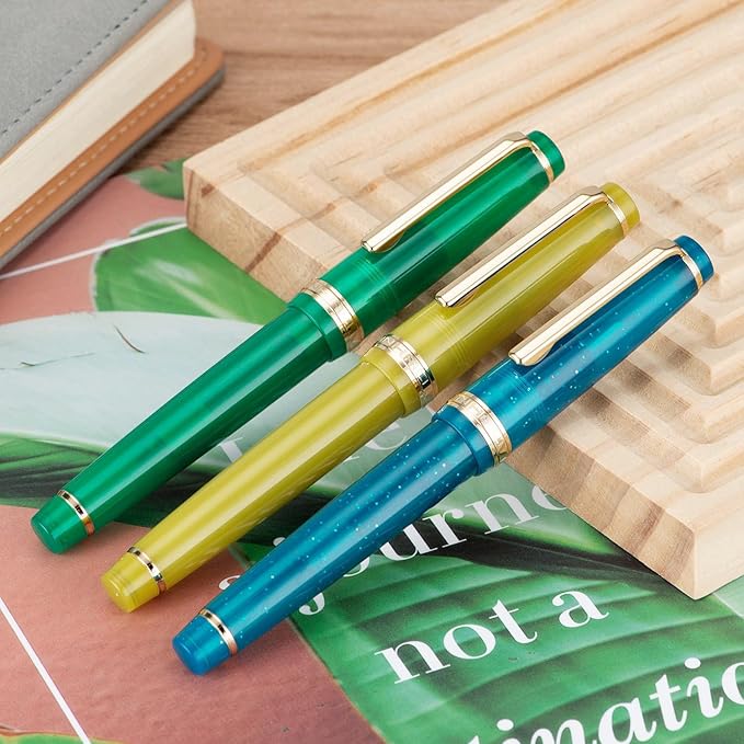 Jinhao 82 Acrylic Fountain Pen, Iridium Bent Nib with Ink Converter, Transparent Jungle Green Classic Design Calligraphy Pen (Gold Trim)