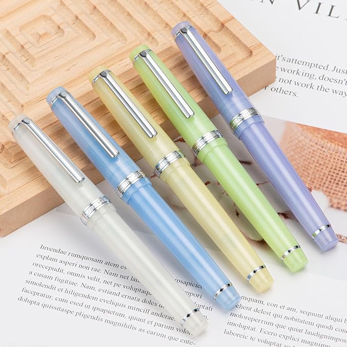 Jinhao 82 Acrylic Fountain Pen, Iridium Bent Nib with Ink Converter, Transparent Yellow Classic Design Calligraphy Pen (Silver Trim)