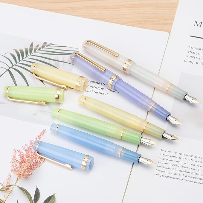 Jinhao 82 Acrylic Fountain Pen, Iridium Bent Nib with Ink Converter, Transparent Green Classic Design Calligraphy Pen (Gold Trim)
